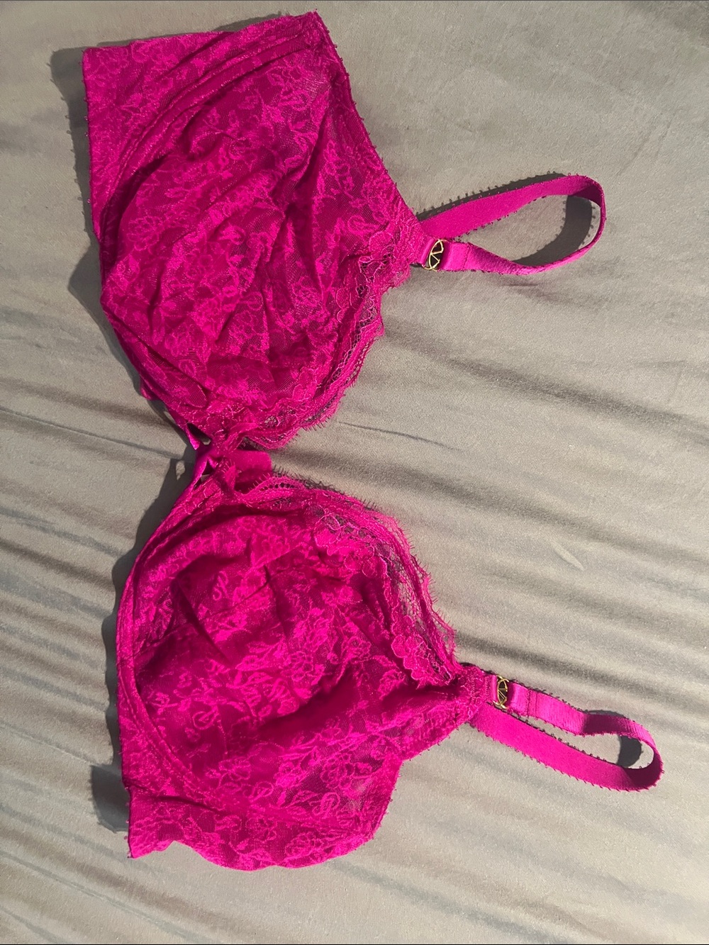 Victoria's Secret Lace Underwire Bra in Bright Fuchsia